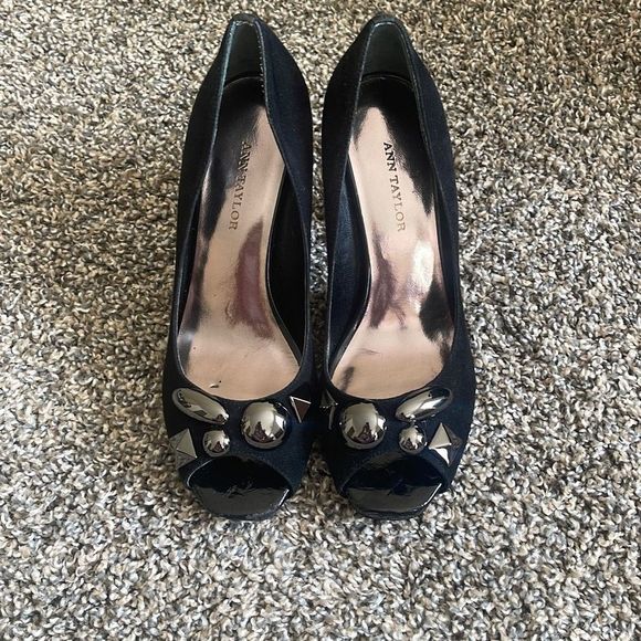 Ann Taylor Size 9 Open Toe Heels. Light scratches at front but wont be able to n - Picture 6 of 10